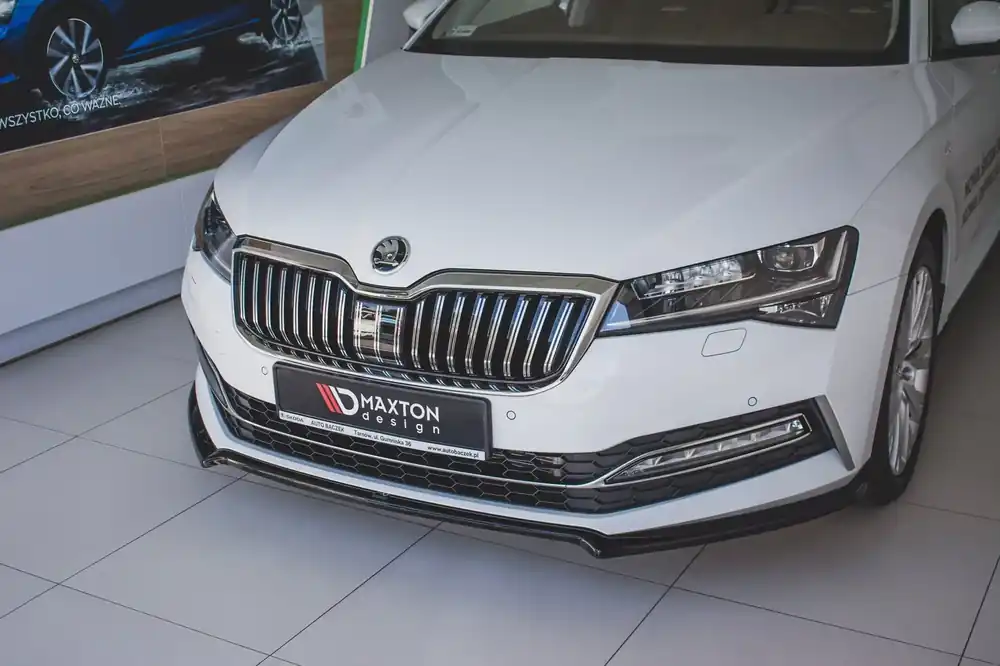 Front Ansatz V.1 passend für Skoda Superb Liftback / Combi Mk3 Facelift Günstig